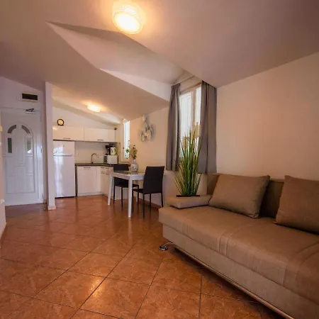 Marina-4 By Interhome Apartmán