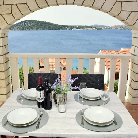 Apartmán Marina-4 By Interhome